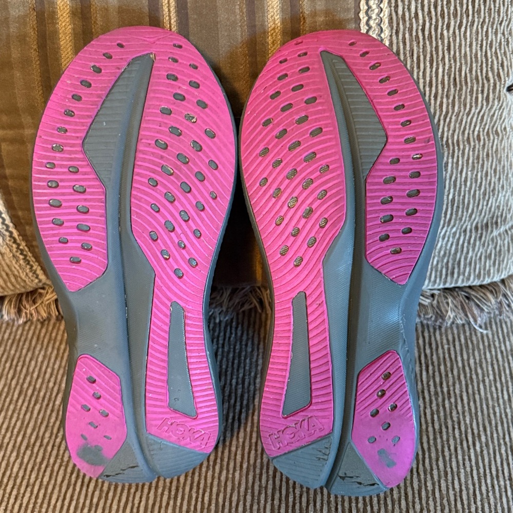 Ladies Hoka Mach 6 Sz 7.5 - Picture 6 of 8